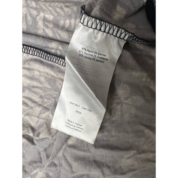 Motherhood Maternity Navy White Floral Flutter Sleeve Wrap Dress Size Medium NWT - Picture 12 of 13